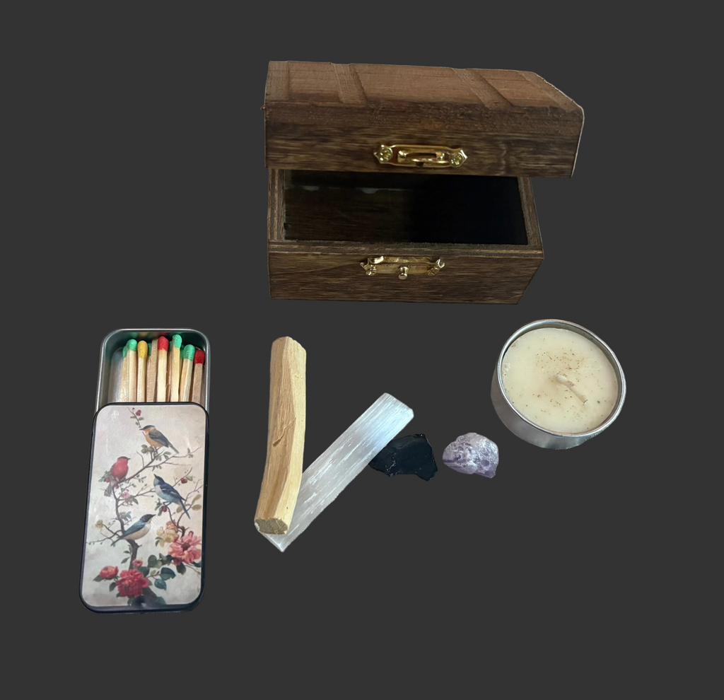 Small travel spell box